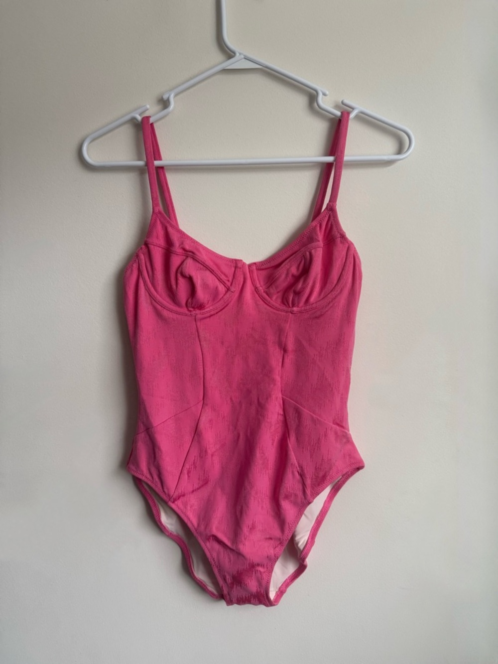 NWT Solid & Striped One-Piece Swimsuit Tonal Zig-Zag / Size S